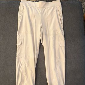 Athleta joggers with pockets